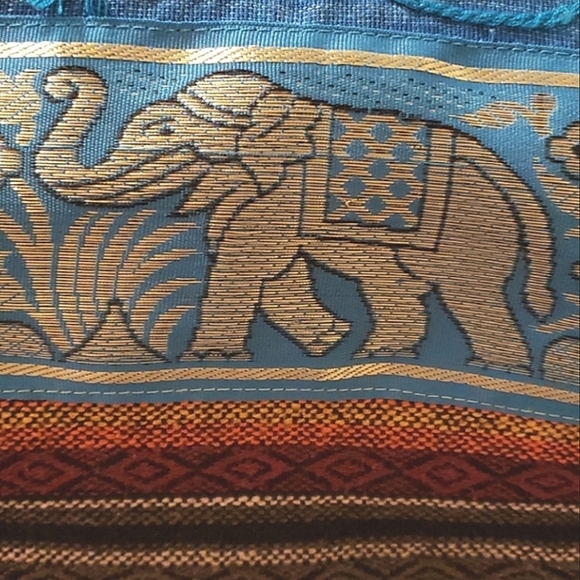 Beautiful Bohemian Elephant ๐ Shoulder Bag - Picture 6 of 16